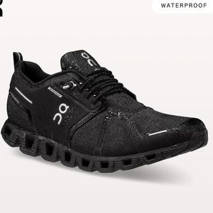 On CLOUD 5 waterproof black Running shoes women Size 7.5 new